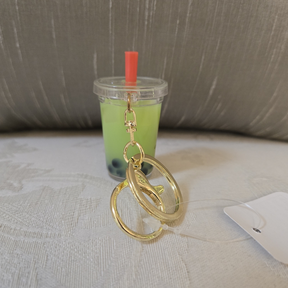 Gong Cha "Bubble Tea" Keychain with Lobster Claw & Ring, Green - Picture 3 of 9